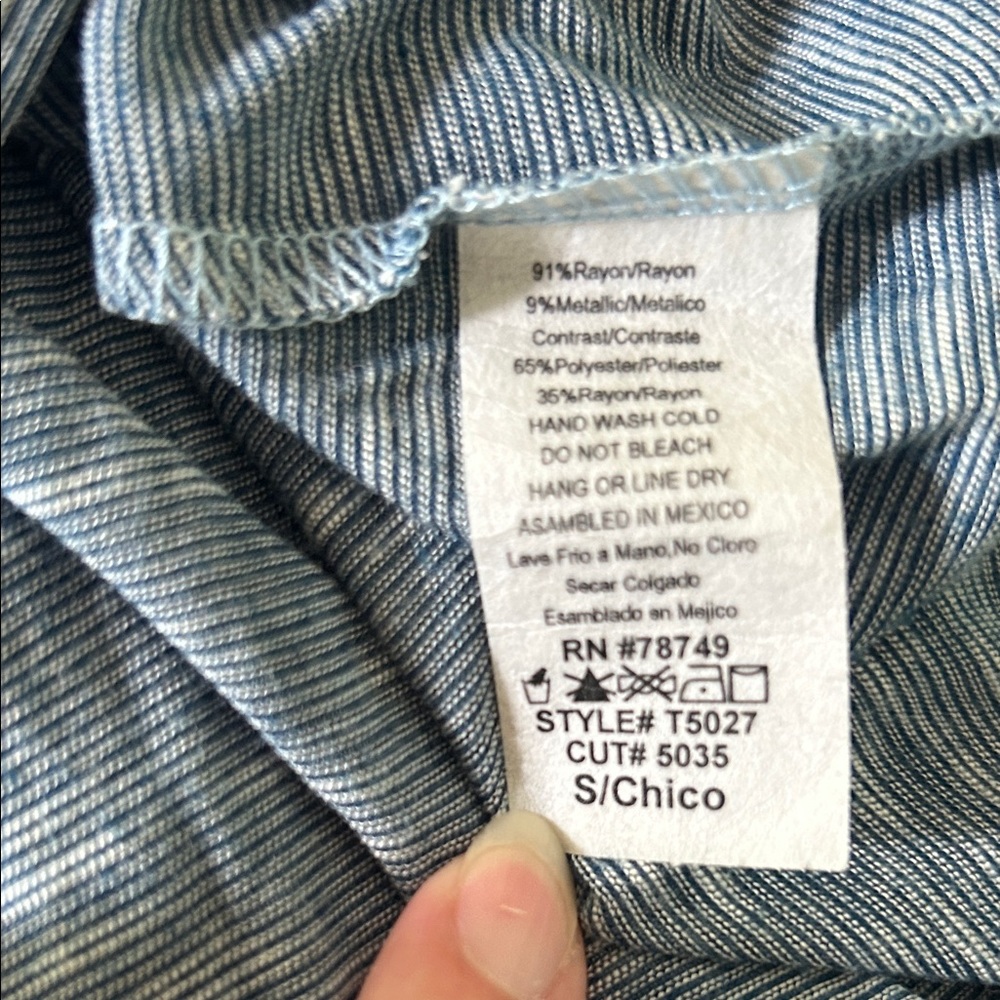 Wet Seal White and Black Striped Top - Picture 4 of 6